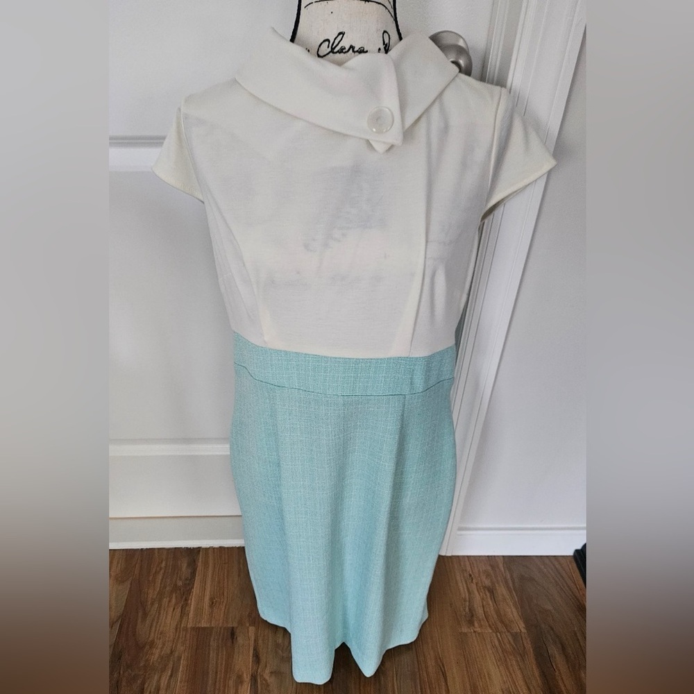 Chic White and Light Blue dress midi - Picture 7 of 9